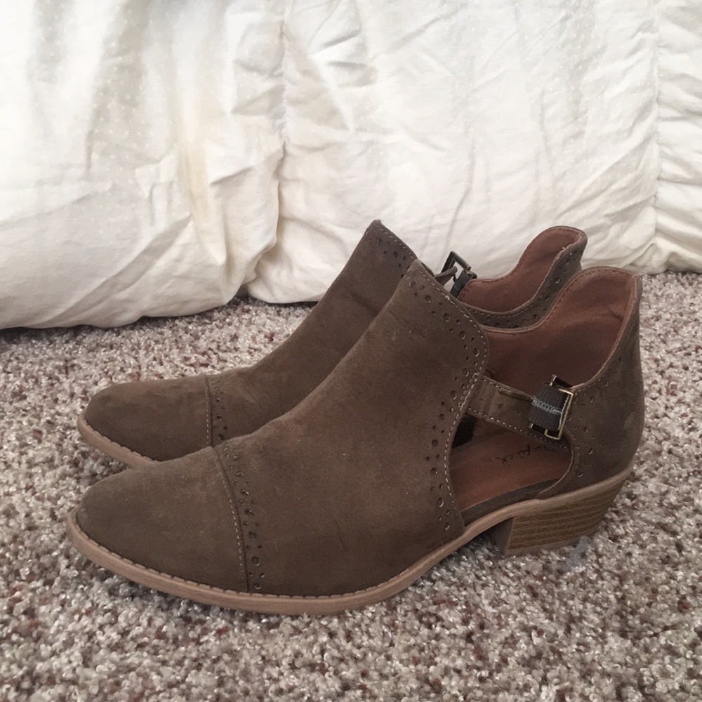 hunter green booties